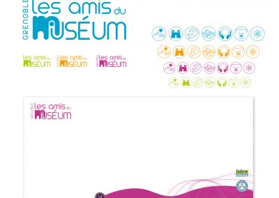 Conception d'un logotype et déclinaison du principe sur différents outils de communication.